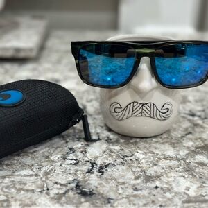 Separo Black and Green Costa Sunglasses with Blue Lenses